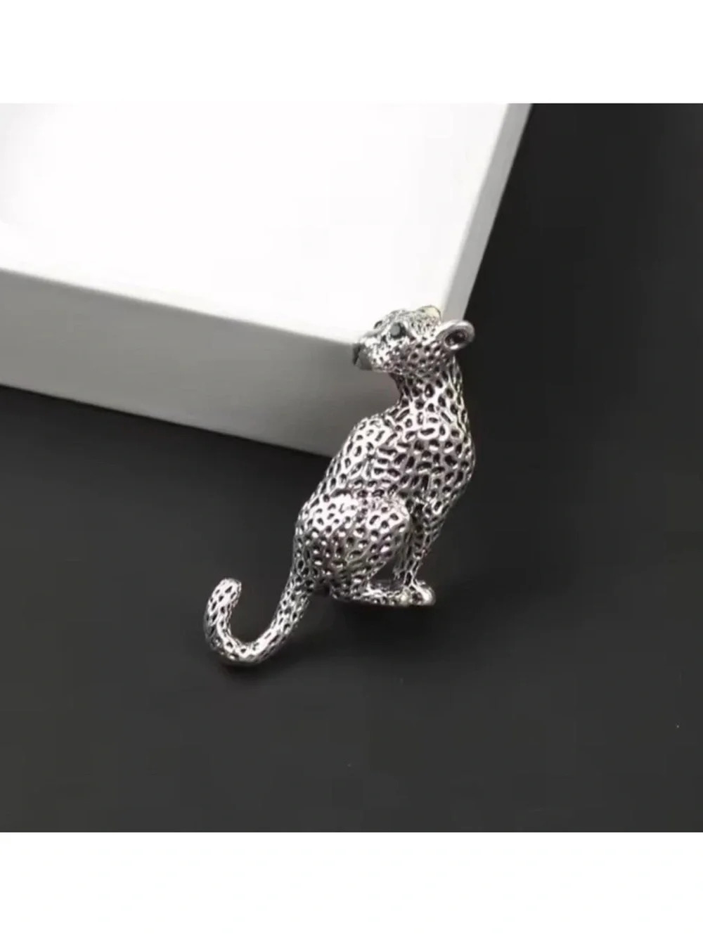 Fashion Jewelry Silver Leopard Pin Brooch